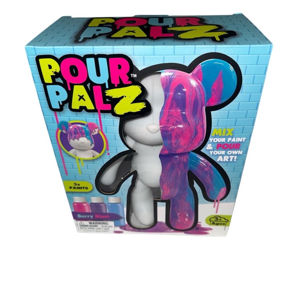 Pour Palz Berry Blast Paintable Bear Figure